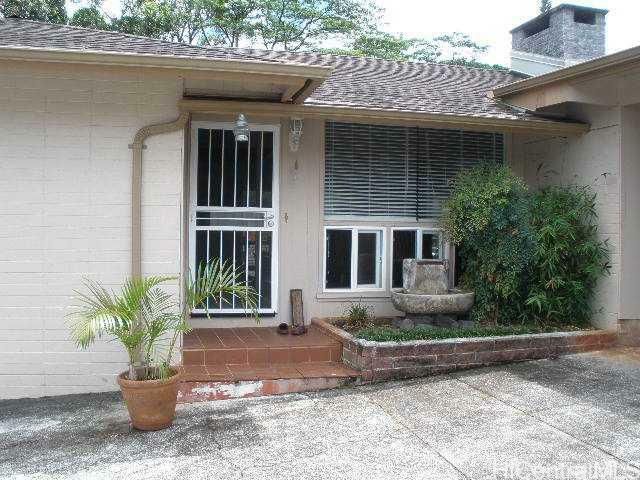 Property Photo:  74 Nonohe Place  HI 96786 