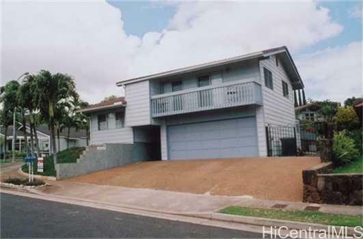 Property Photo:  