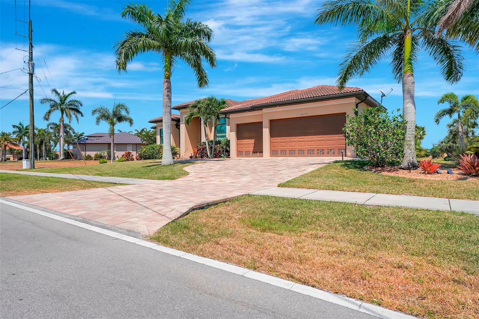 Property Photo:  3620 Carmichael Drive  FL 33950 