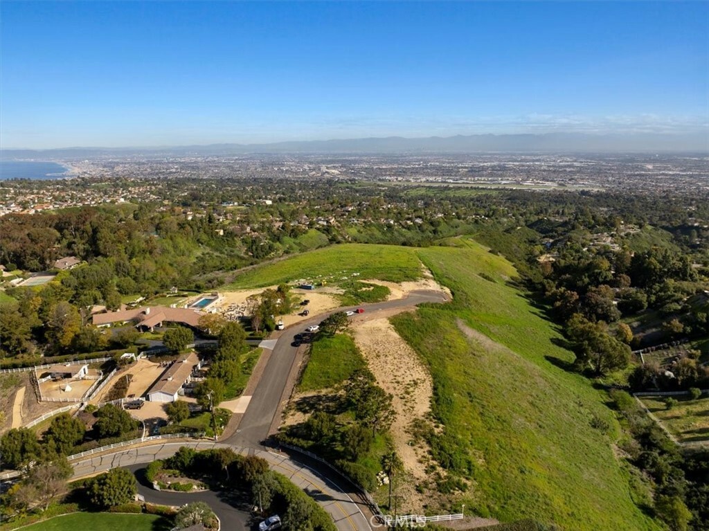 Property Photo:  1 Storm Hill Lane  CA 90274 