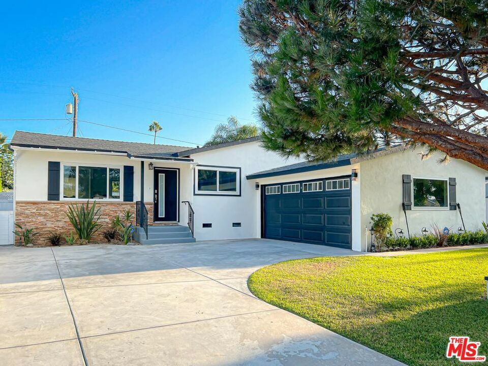 Property Photo:  591 Knowell Place  CA 92627 
