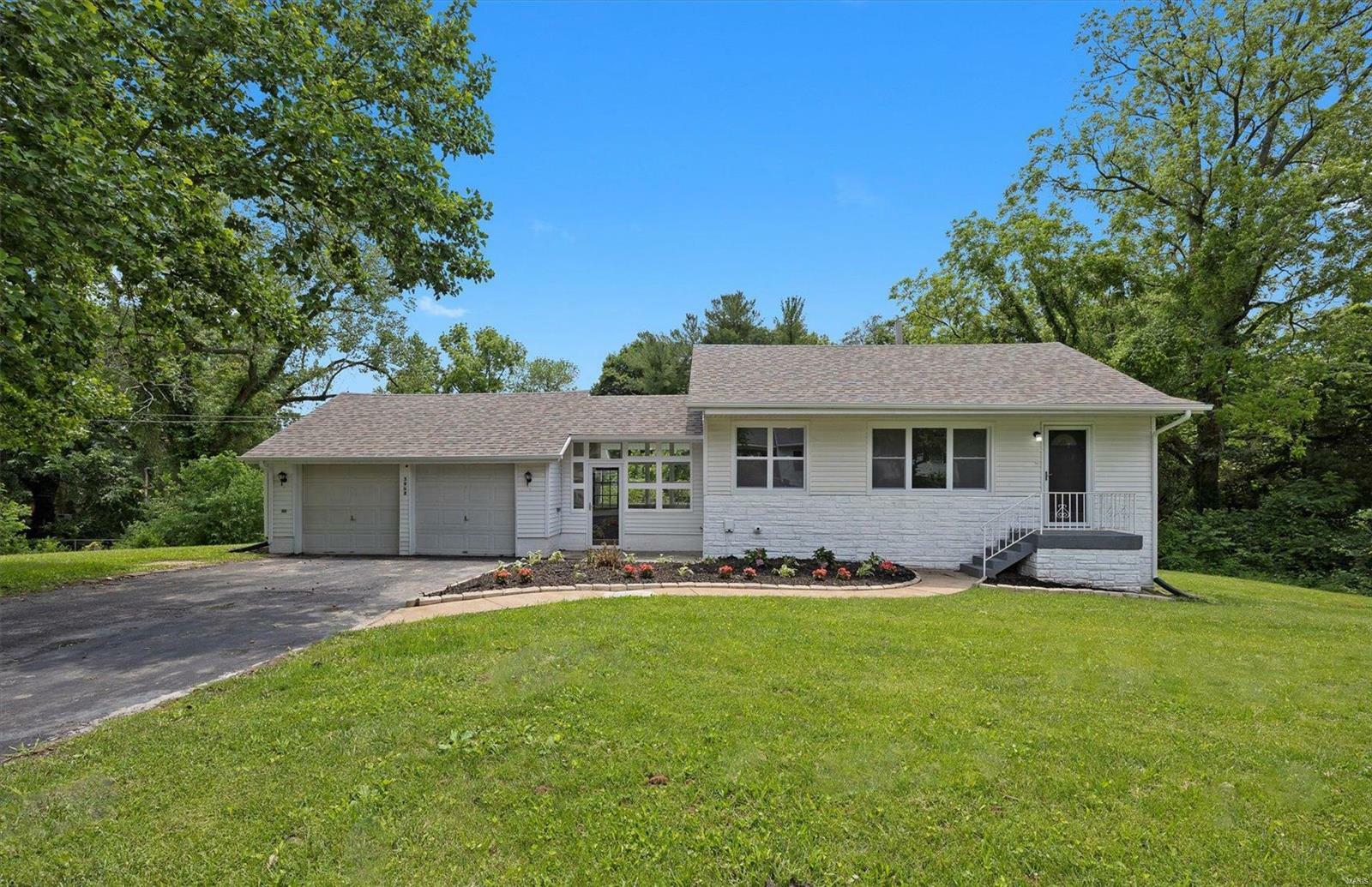 Property Photo:  5908 Wilson Drive  IL 62223 