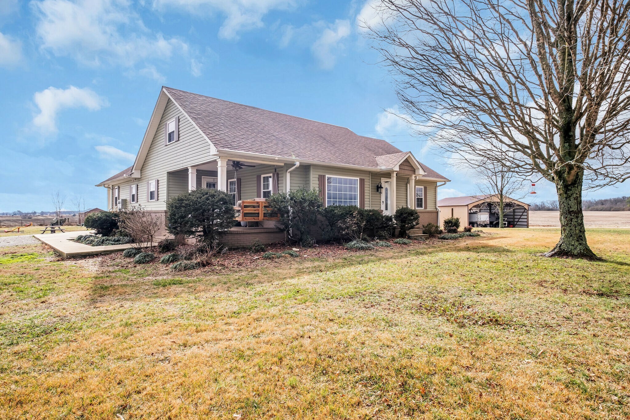 Property Photo:  568 Turnpike Rd  TN 38464 