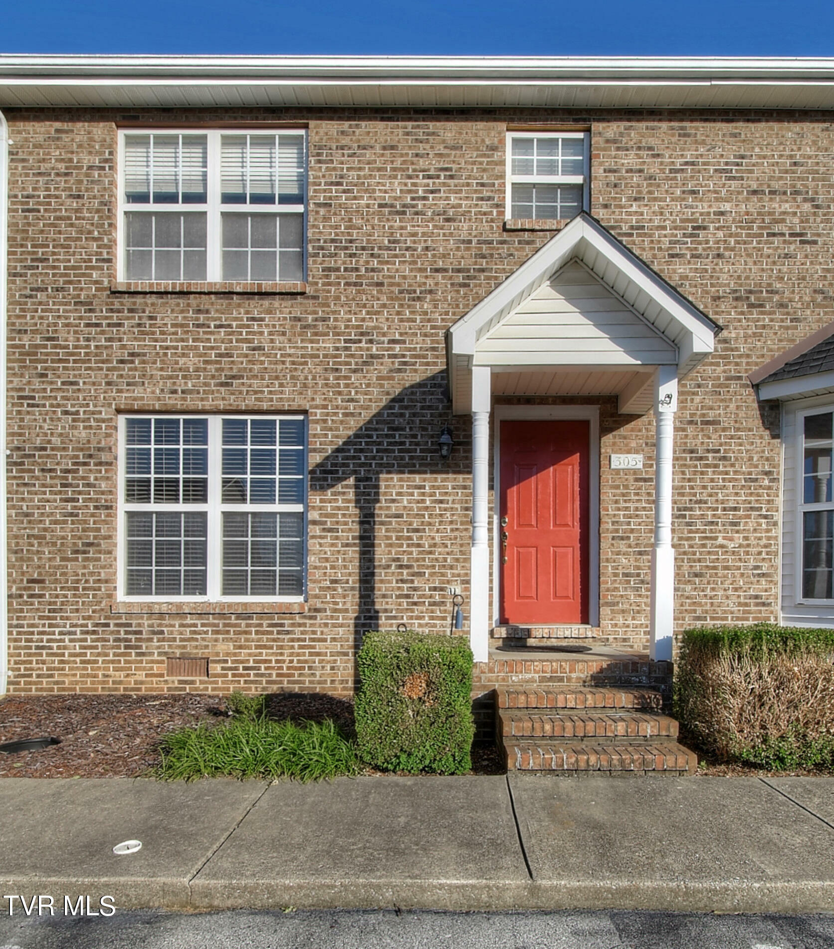 Property Photo:  305 Waterford Court 305  TN 37615 
