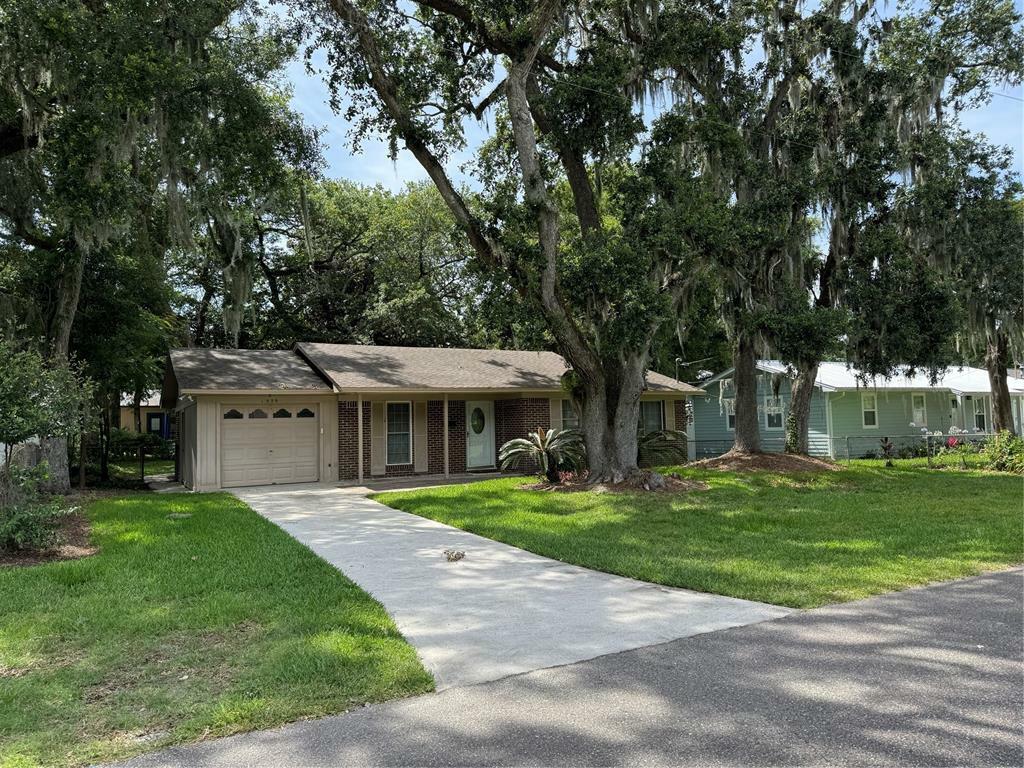 Property Photo:  1009 15th Street  FL 32034 