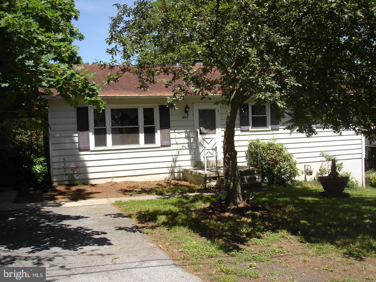 Property Photo: 1642 Carrolls Tract Road PA 17353