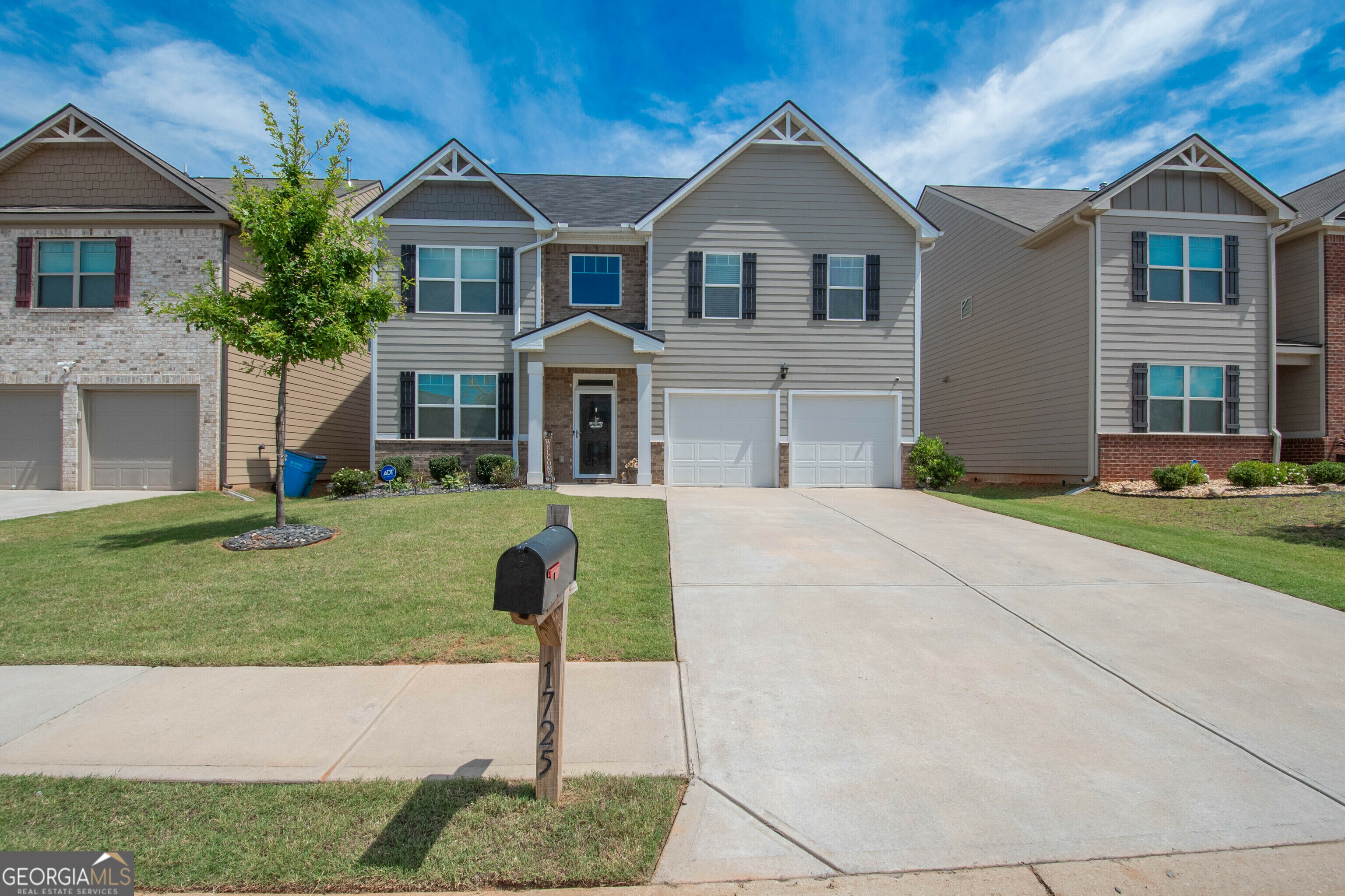 Property Photo:  1725 Danville Drive  GA 30253 