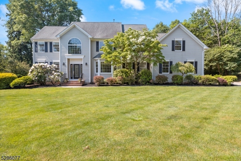 Property Photo:  2 Magnolia Ct  NJ 07960 