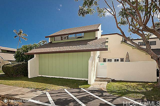 521 Pepeekeo Street 328C (551-6)  Honolulu HI 96825 photo