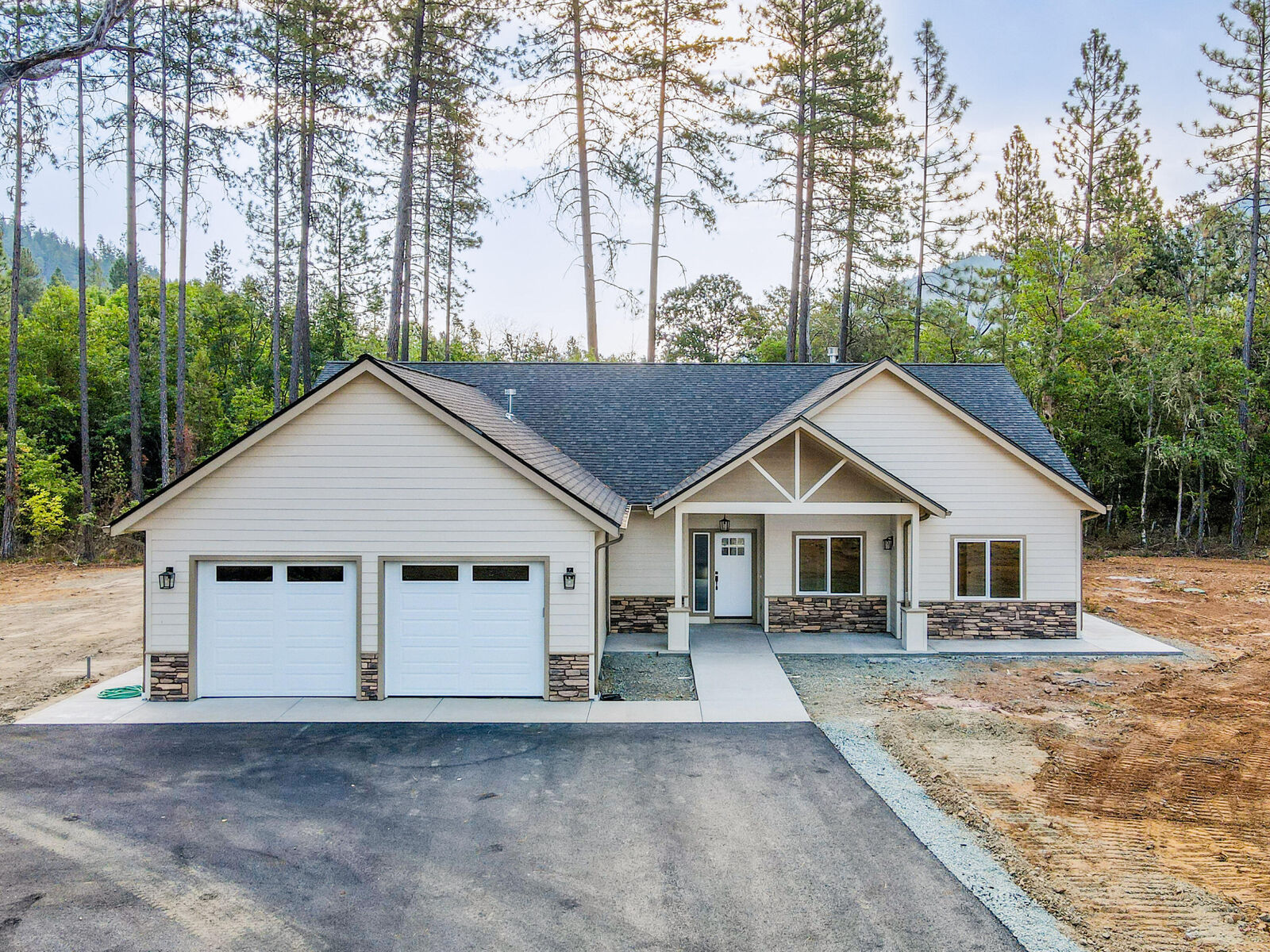 Property Photo:  145 Ridge View Lane Lot 1  OR 97527 