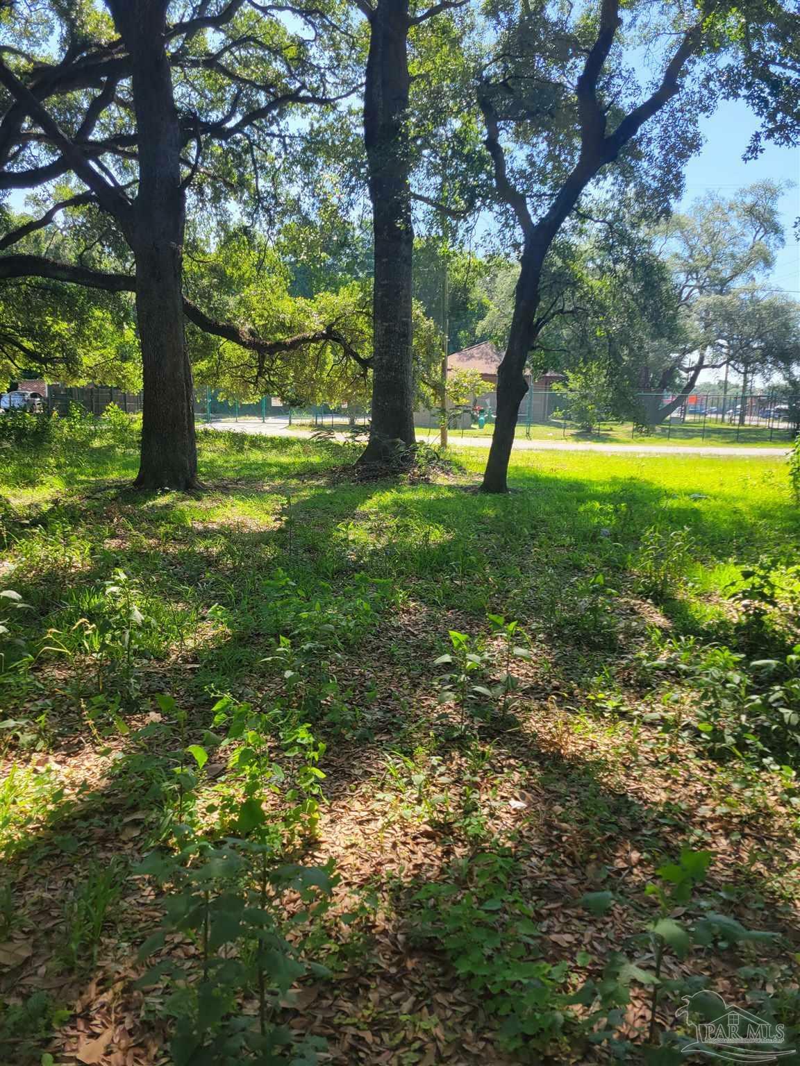 Property Photo:  7901 Alexia Dr  FL 32534 