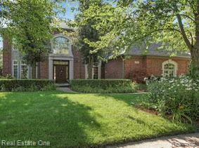 Property Photo: 279 Wyngate Drive MI 48307