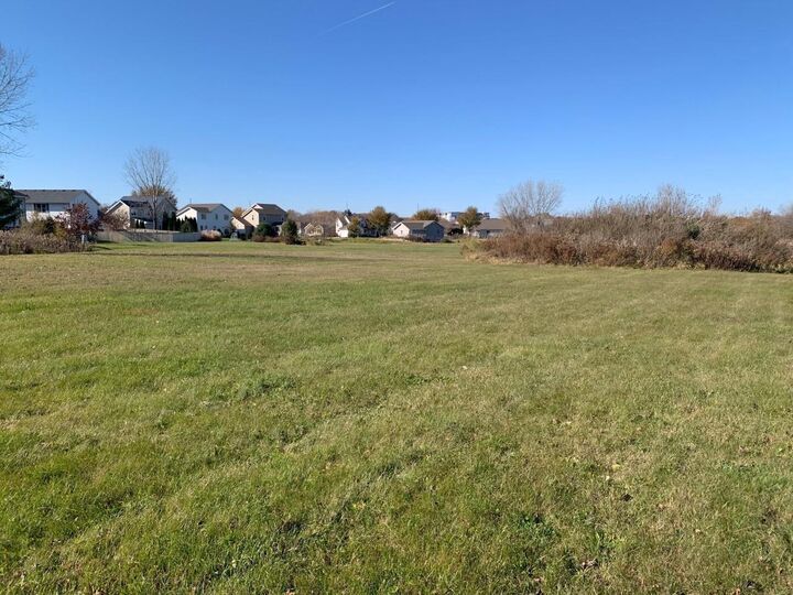 Property Photo: 302 East Hill Parkway WI 53718