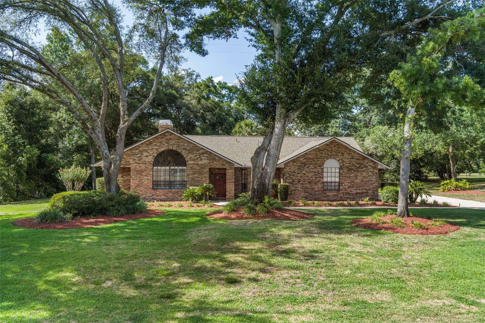 Property Photo: 1702 Markham Glen Circle FL 32779