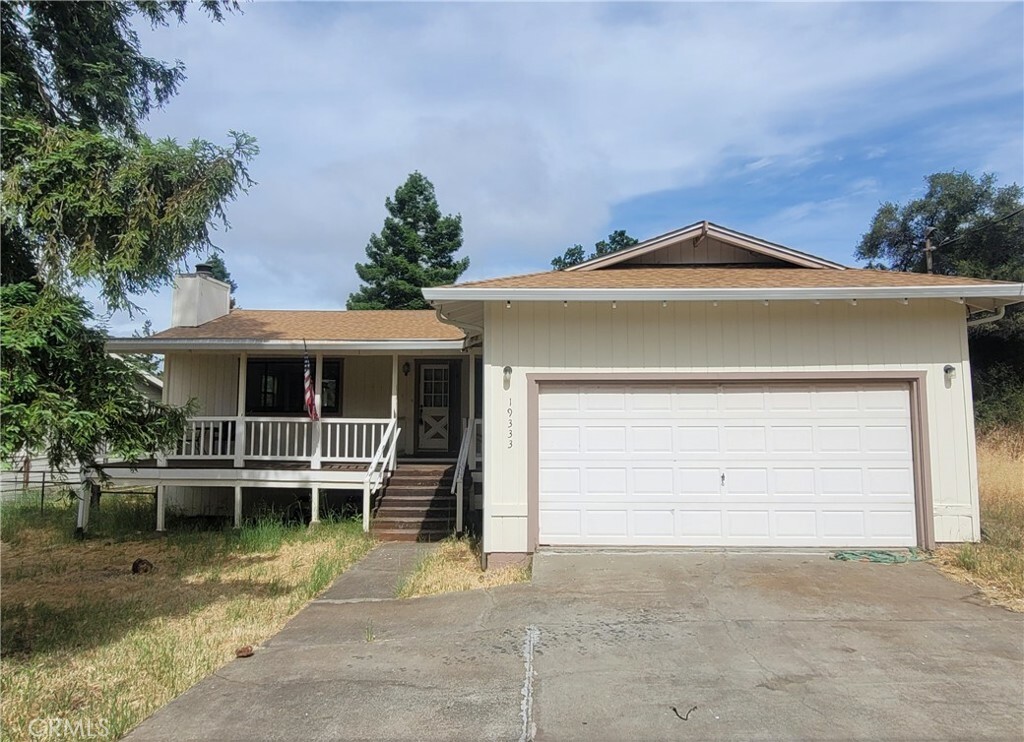 Property Photo:  19333 Ravenhill Road  CA 95467 