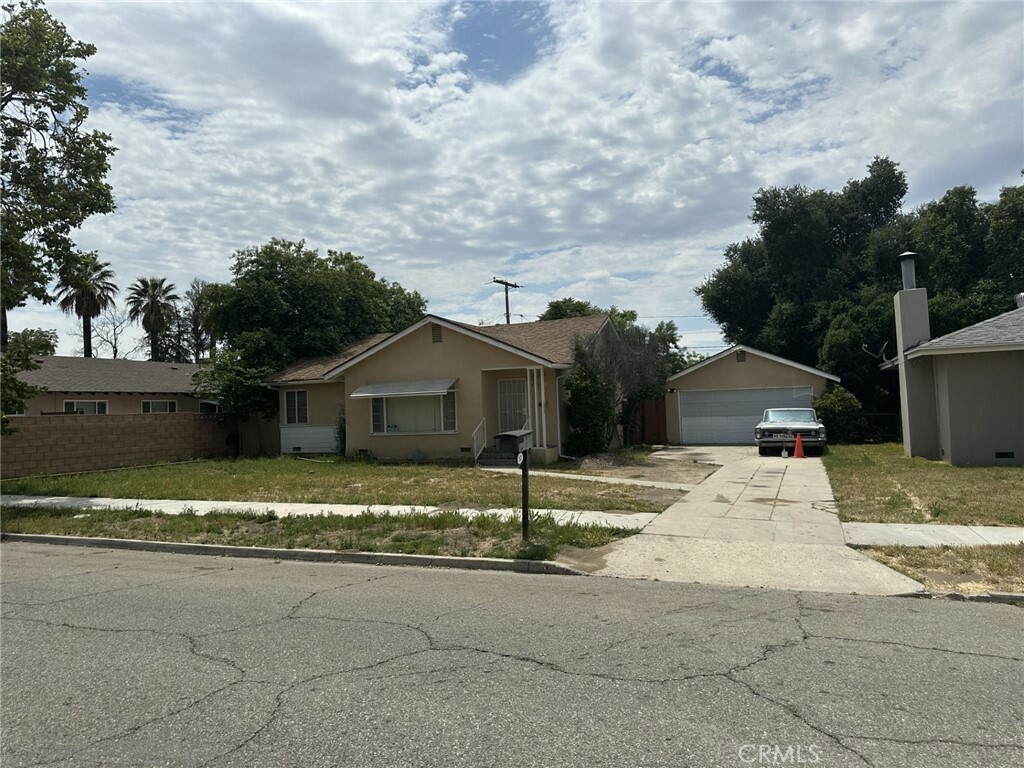 Property Photo:  357 S Juanita Street  CA 92543 