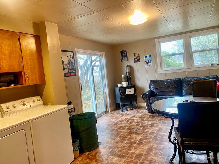 Property Photo: 11627 Krause Road E WA 99185