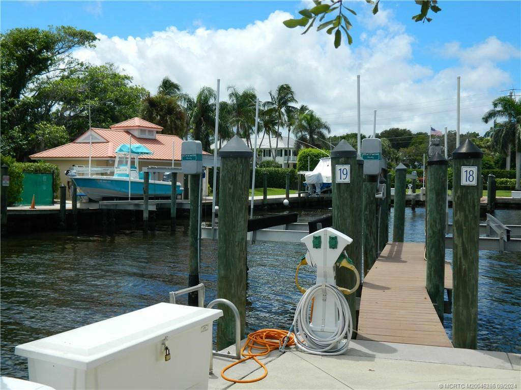 Property Photo:  1405 NE Indian River Drive 19  FL 34957 