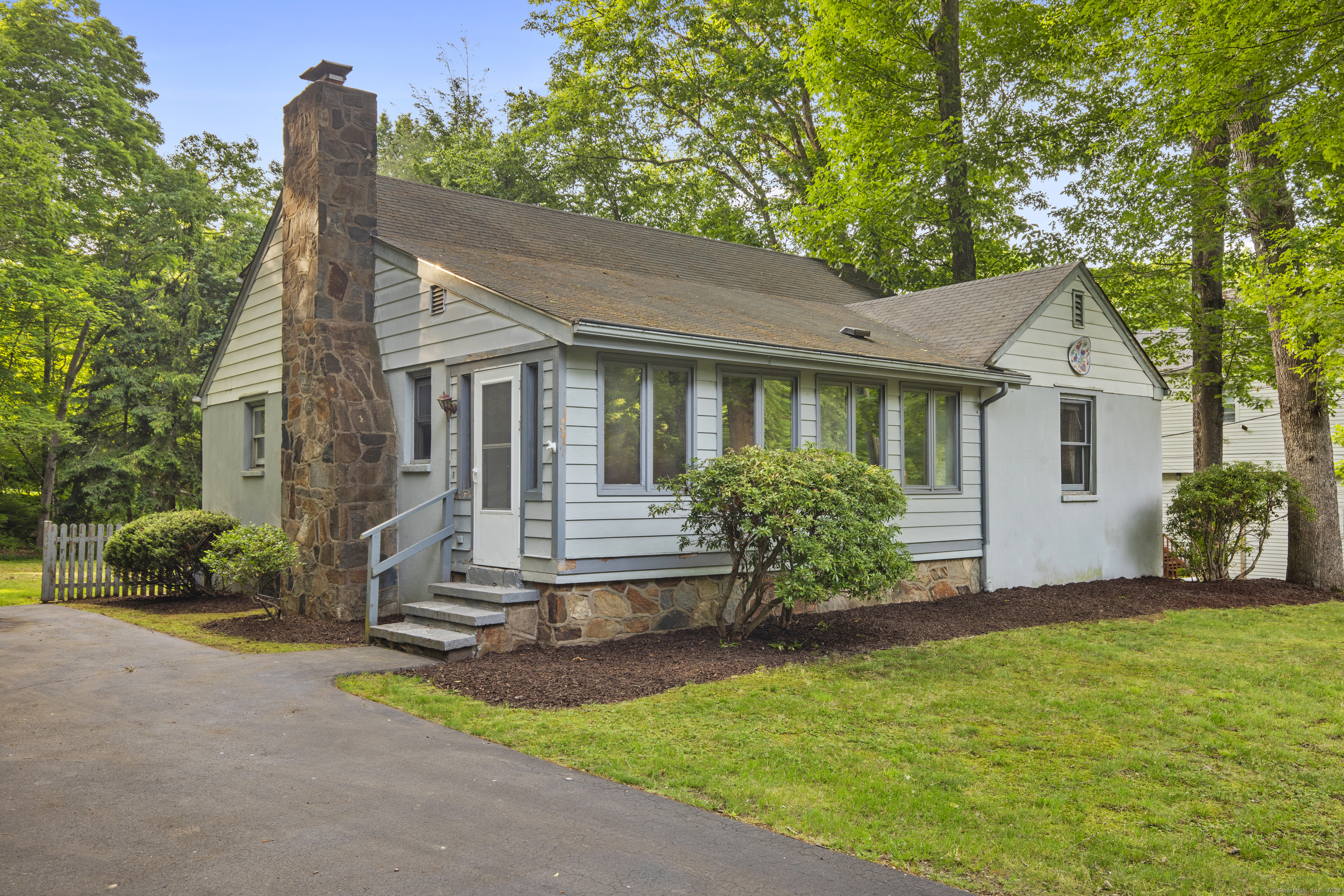 Property Photo:  332 Stepstone Hill Road  CT 06437 