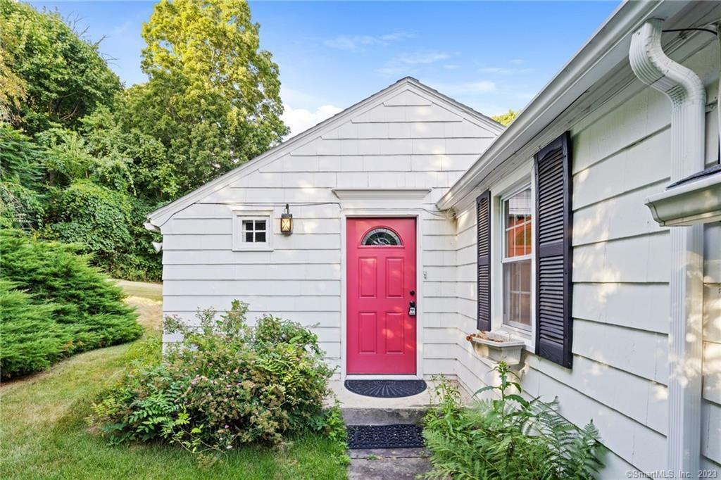 Property Photo:  30 Hillsboro Drive  CT 06107 