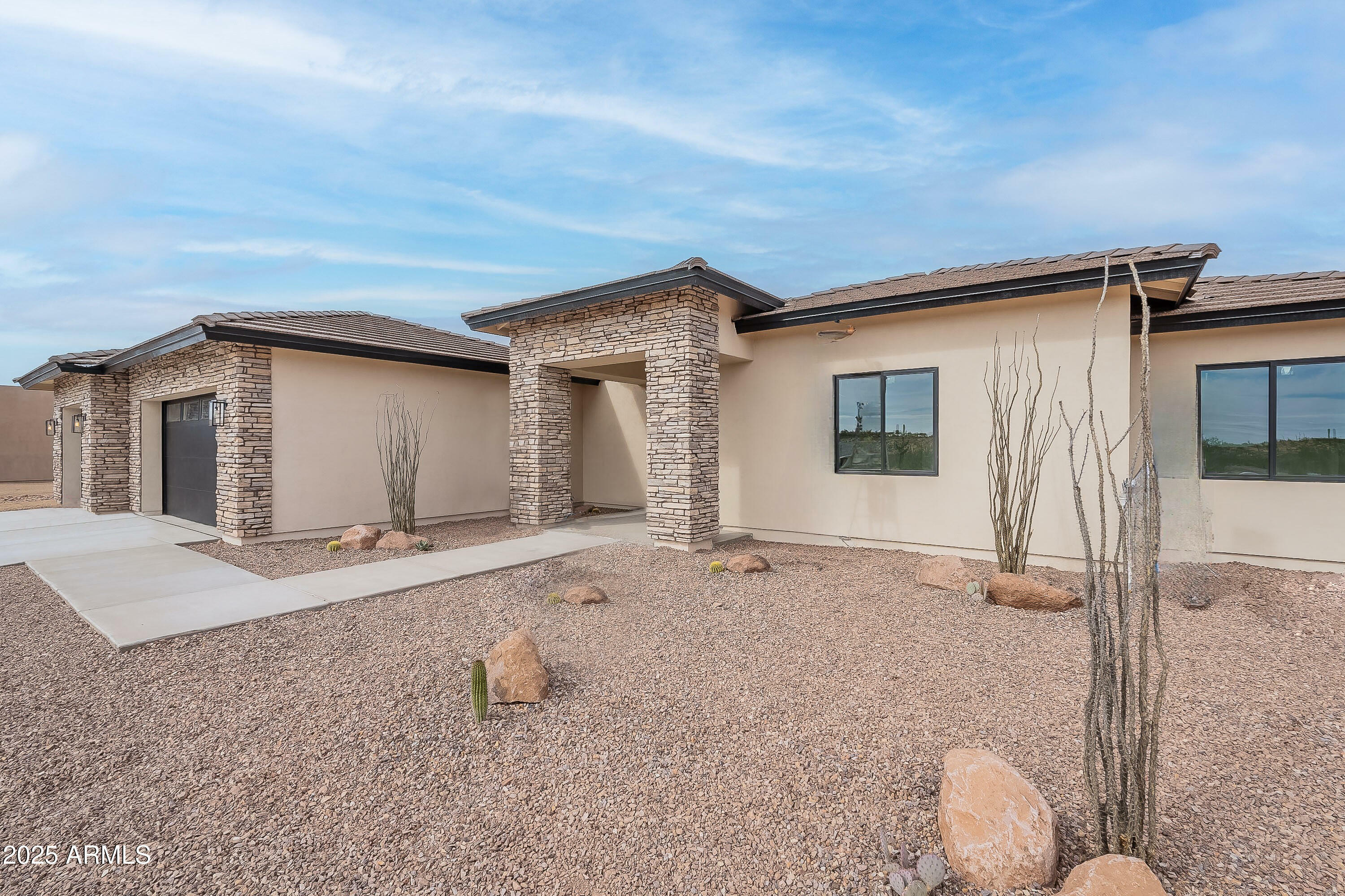 Property Photo:  9626 E Bunny Ear Lane  AZ 85118 