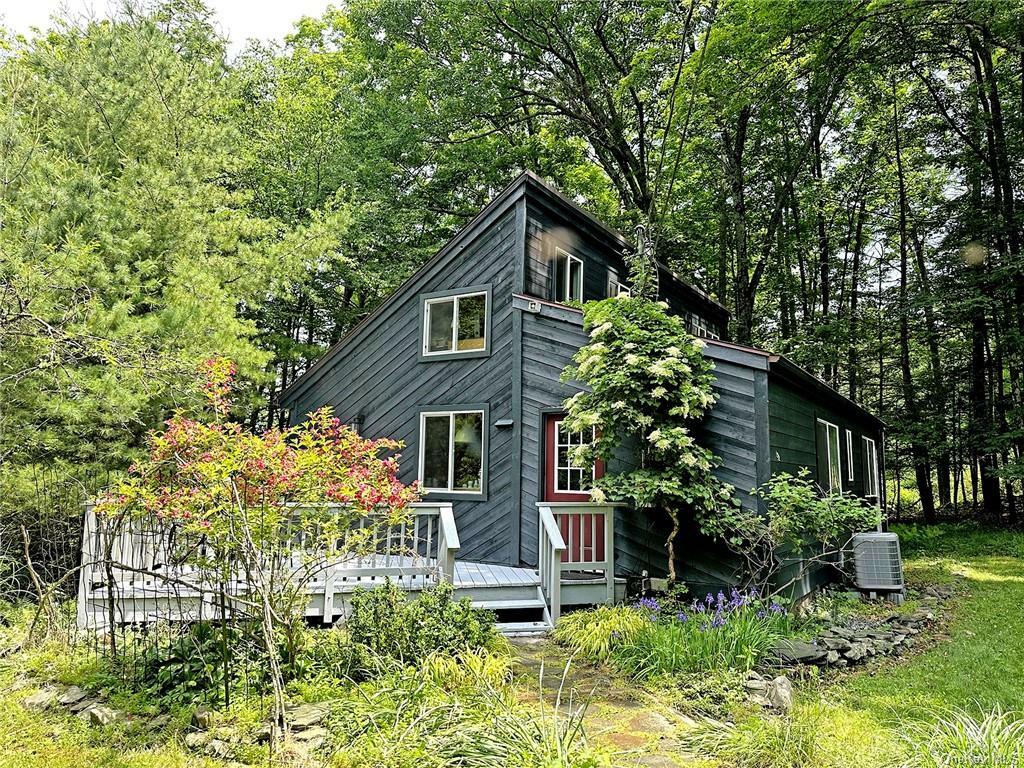 Property Photo:  192 Broadview Road  NY 12498 