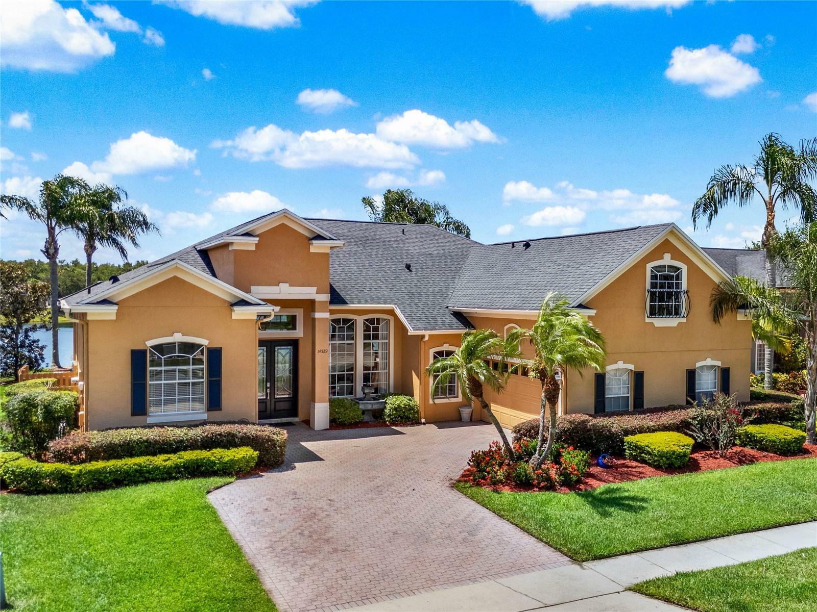 Property Photo:  14529 Braddock Oak Drive  FL 32837 