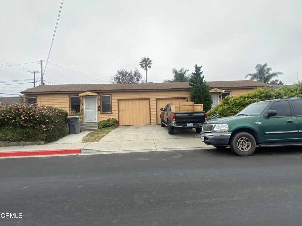 Property Photo:  400 Hill Street  CA 93033 