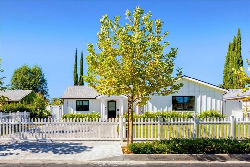 Property Photo:  23401 Gilmore Street  CA 91307 