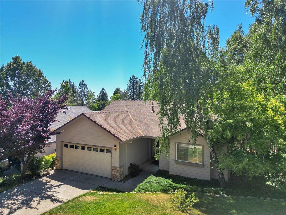 Property Photo:  319 Vistamont Drive  CA 95945 