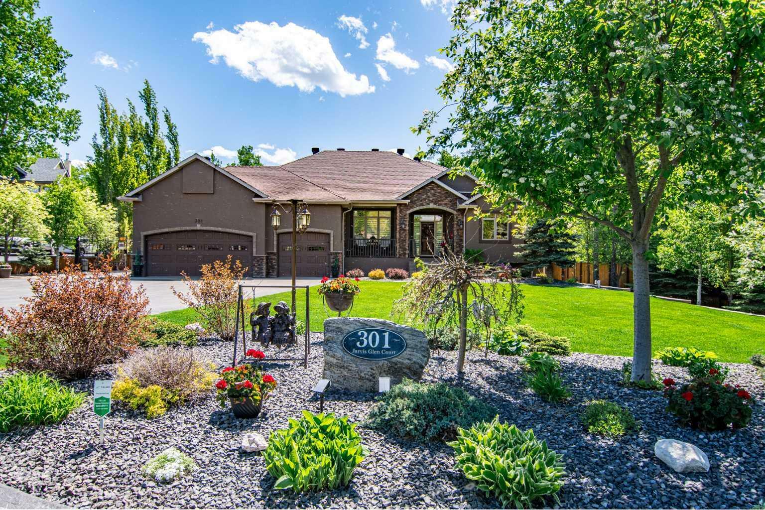 Property Photo: 301 Jarvis Glen Court AB T4S 1R8