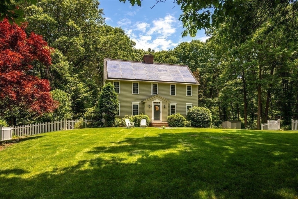 Property Photo: 5 Shannon Cir MA 01886