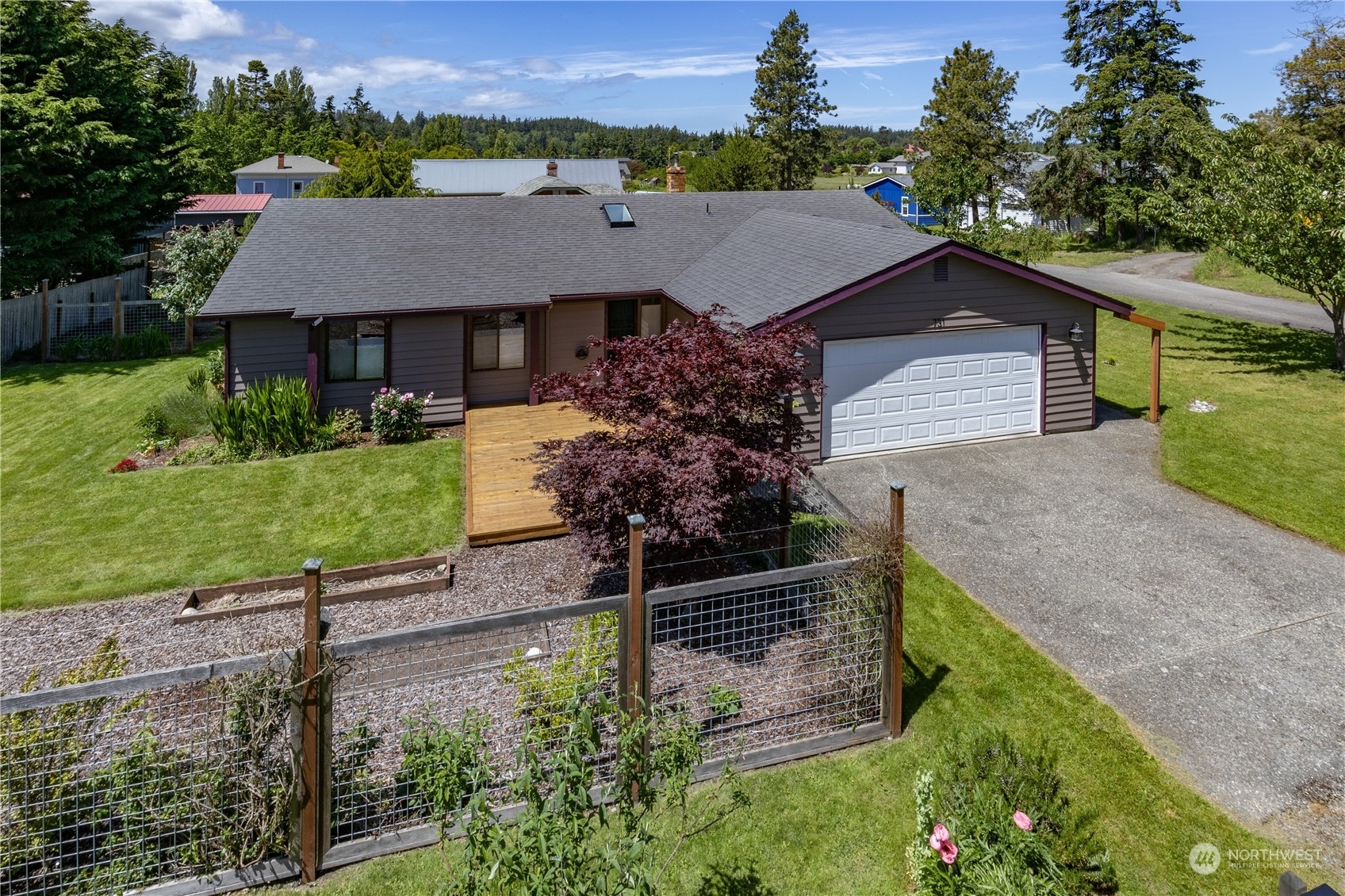 Property Photo:  731 Beech Street  WA 98368 