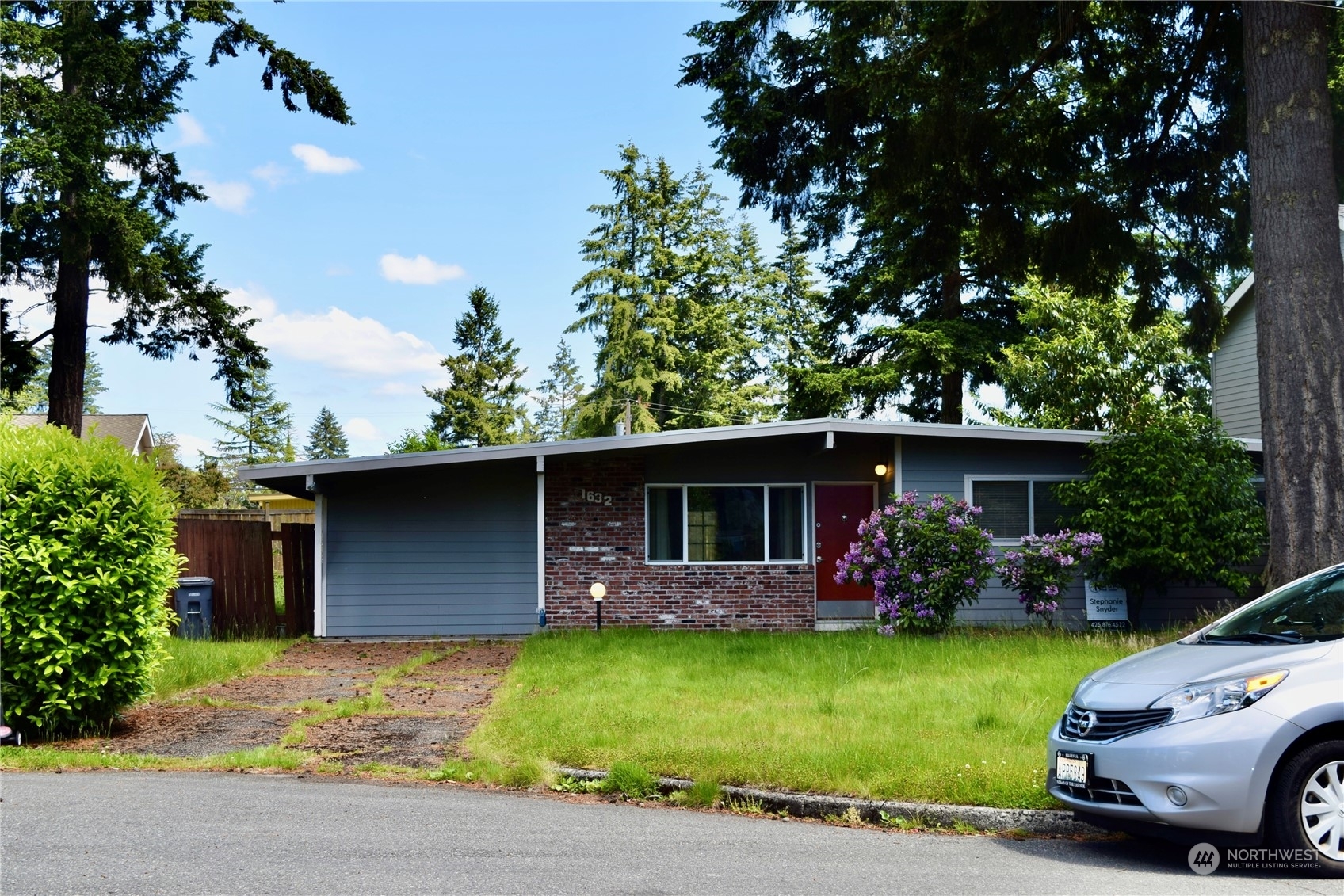 Property Photo:  1632 167th Avenue NE  WA 98008 