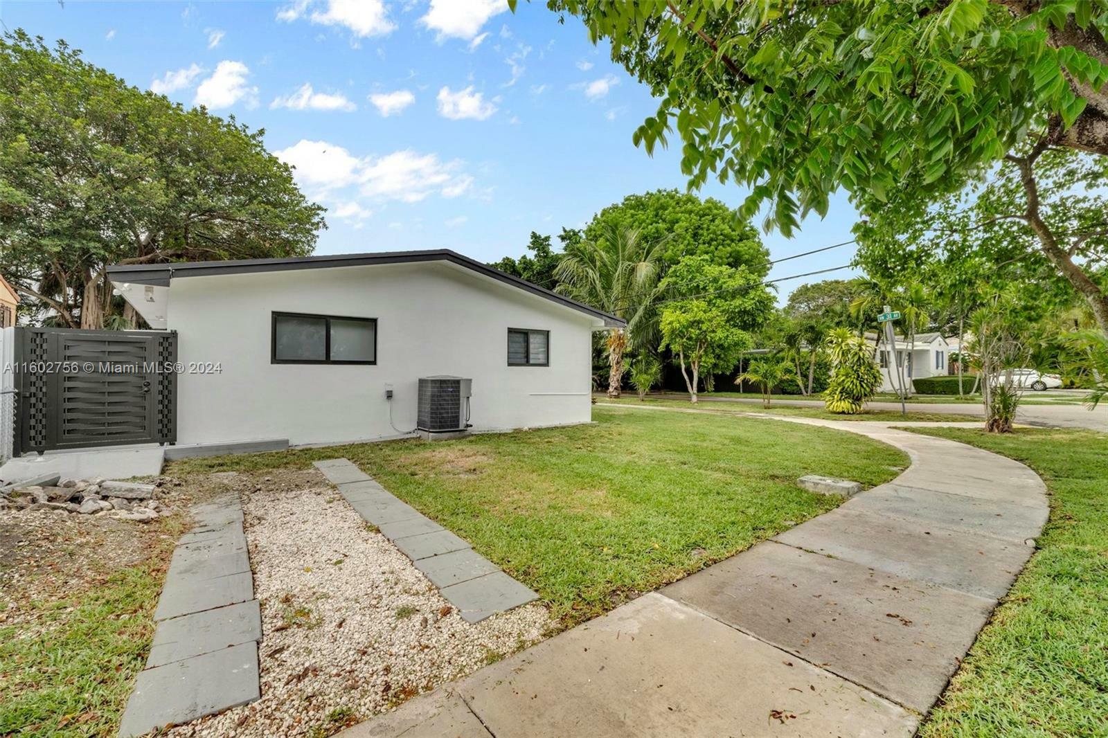 Property Photo:  50 NW 31st Ave  FL 33125 