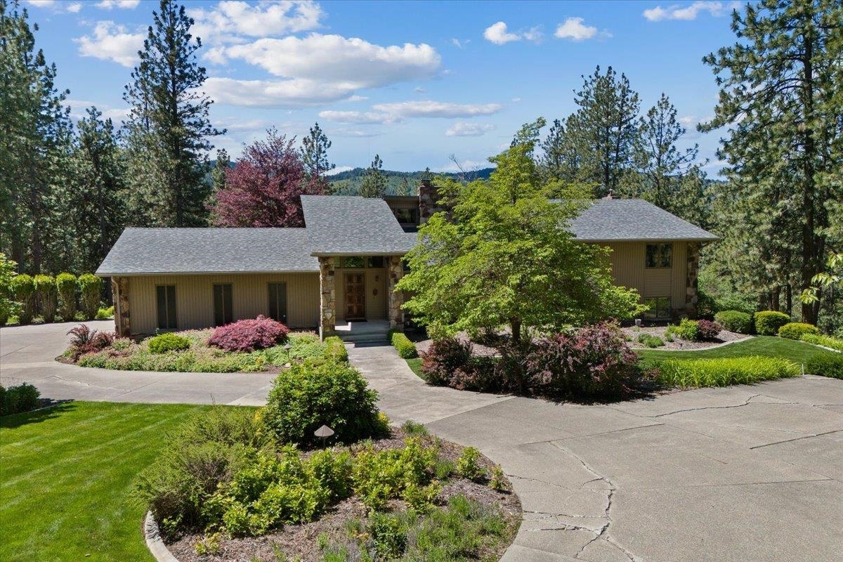Property Photo: 5508 S Pinebrook Ct WA 99206