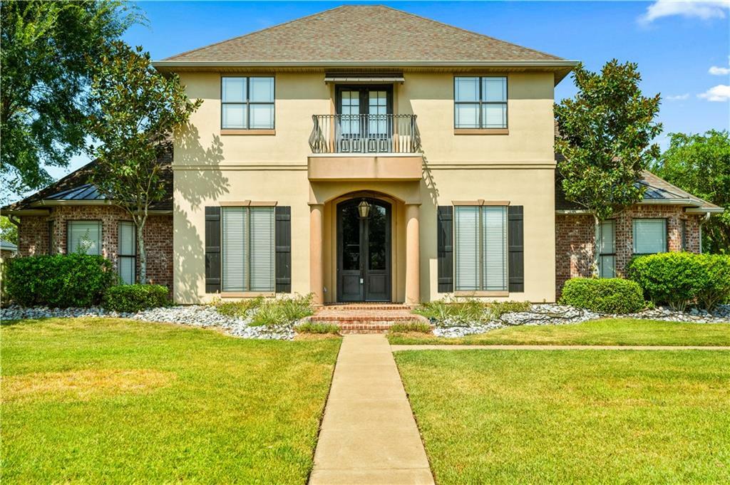 Property Photo: 6221 Live Oaks Lane LA 71301