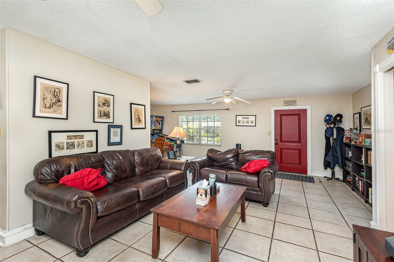 Property Photo:  2010 Cordova Drive  FL 32771 