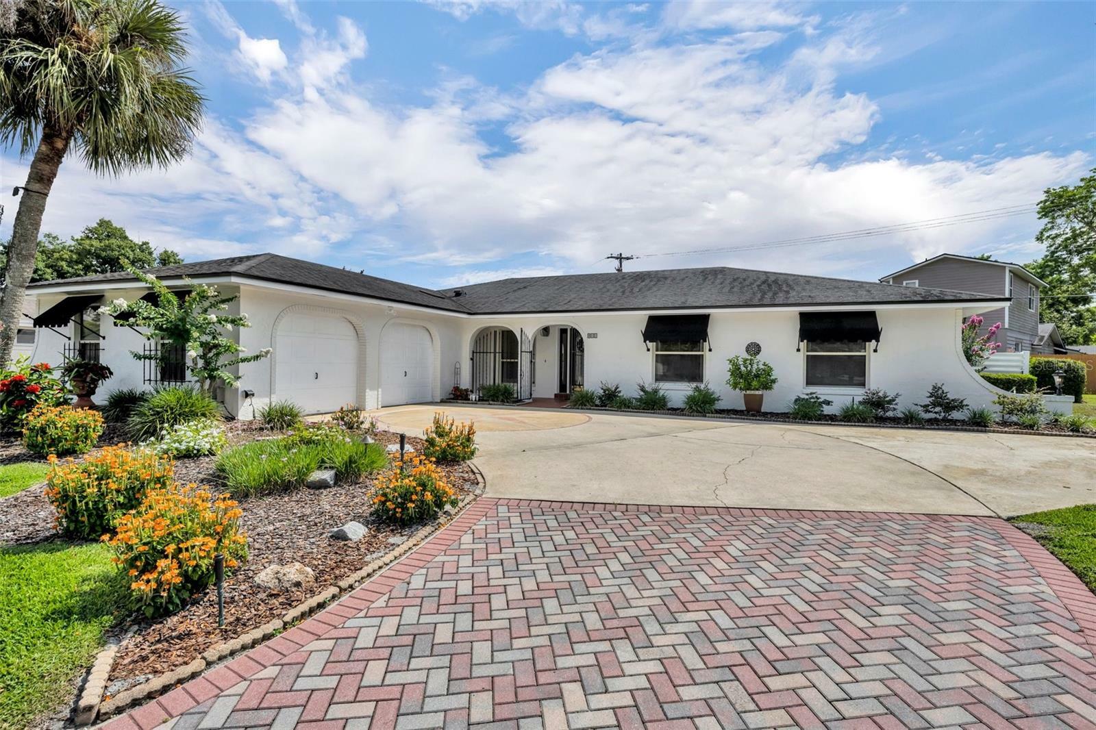 Property Photo:  811 Collie Lane  FL 32751 