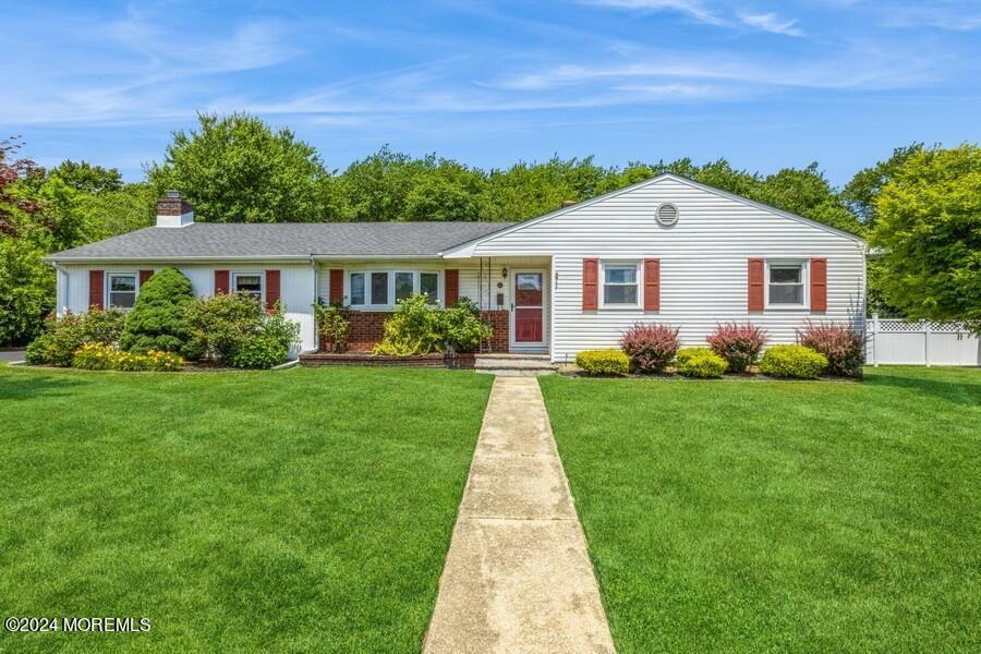 Property Photo:  20 Westbrook Road  NJ 07731 