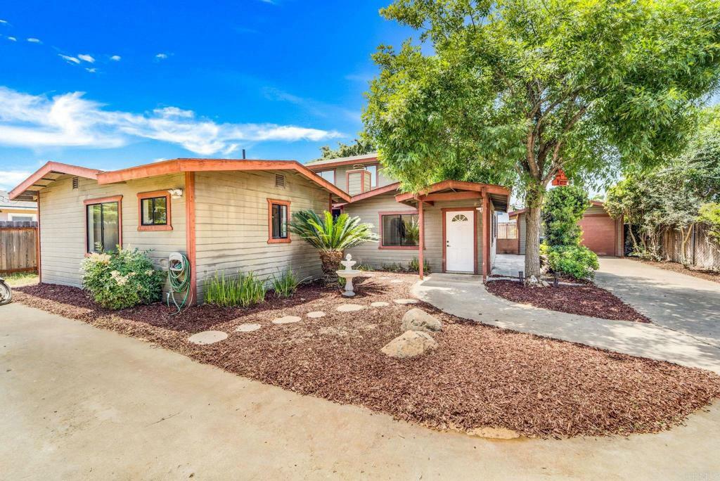 Property Photo:  1469 Melody Ln  CA 92019 