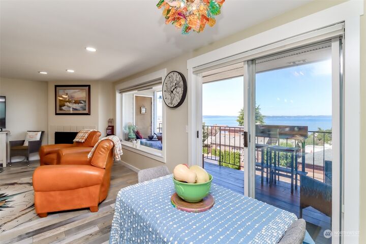 Property Photo:  1115 N I Street 203  WA 98403 