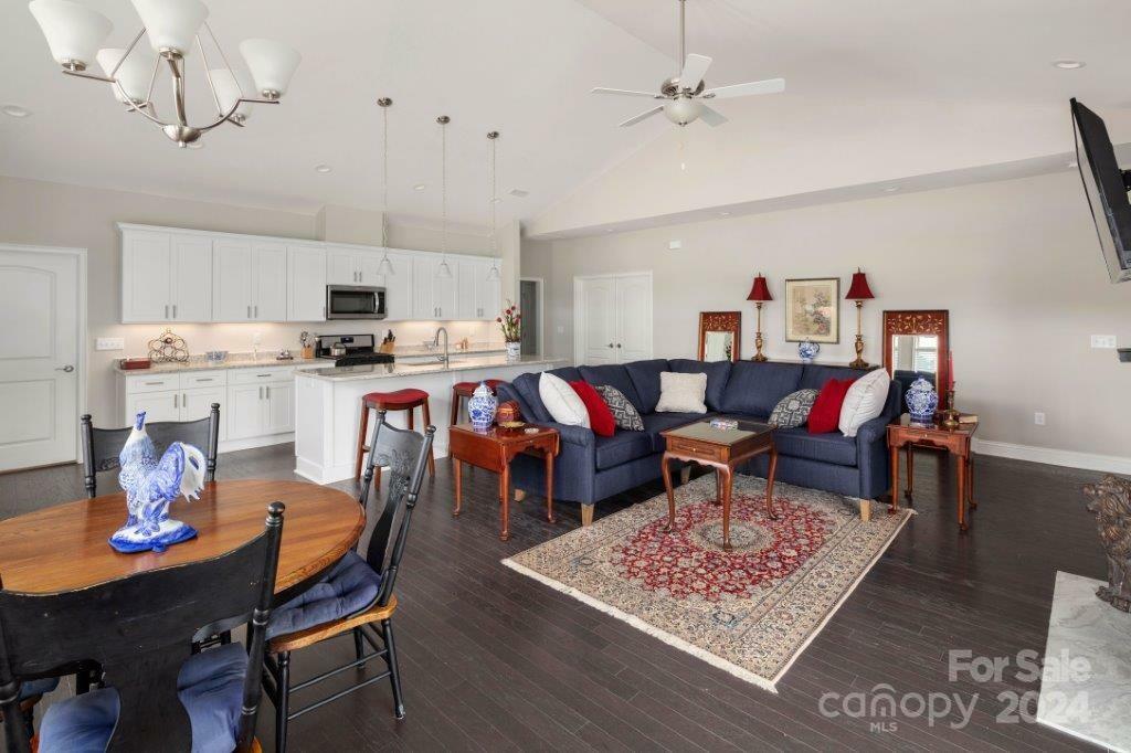 Property Photo:  833 B Wynnshire Drive 55  NC 28601 