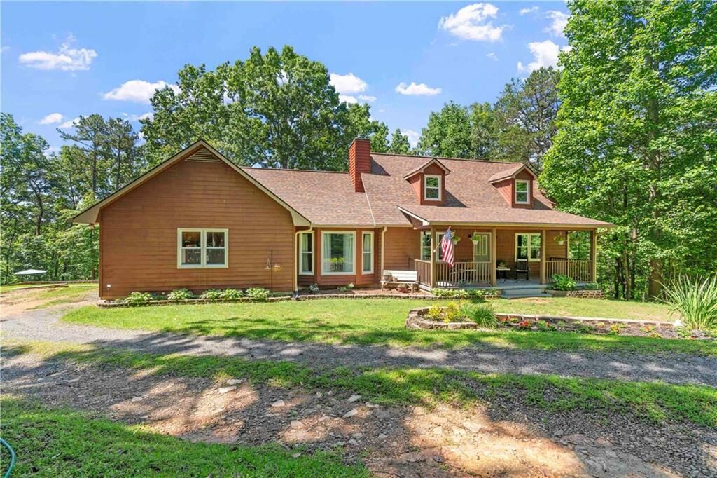 Property Photo: 84 Oakland GA 30175