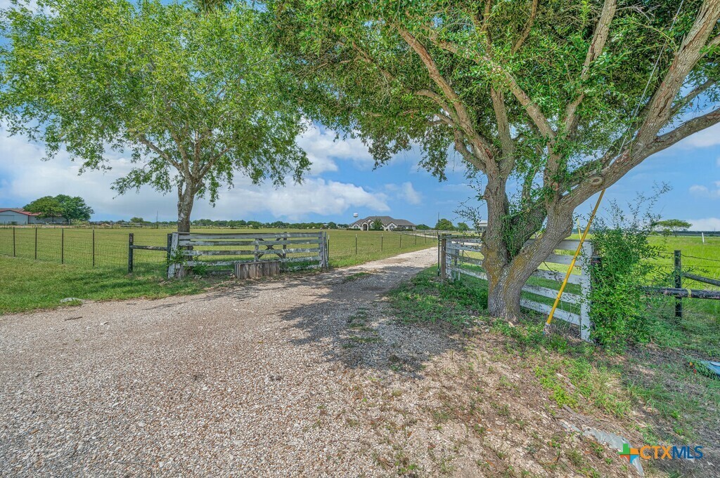 Property Photo:  265 Wade Road  TX 76524 