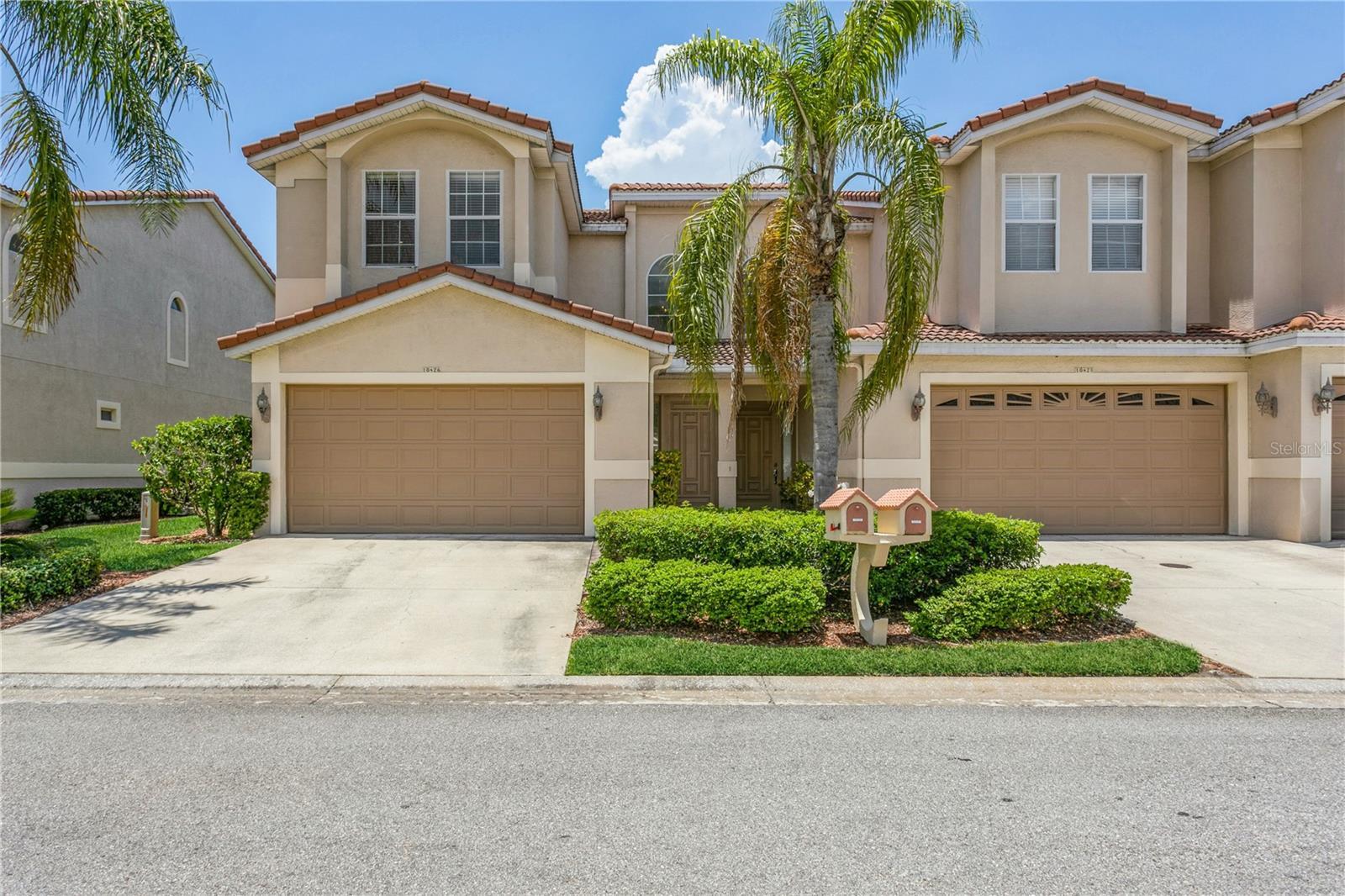Property Photo: 10426 La Mirage Court FL 33615