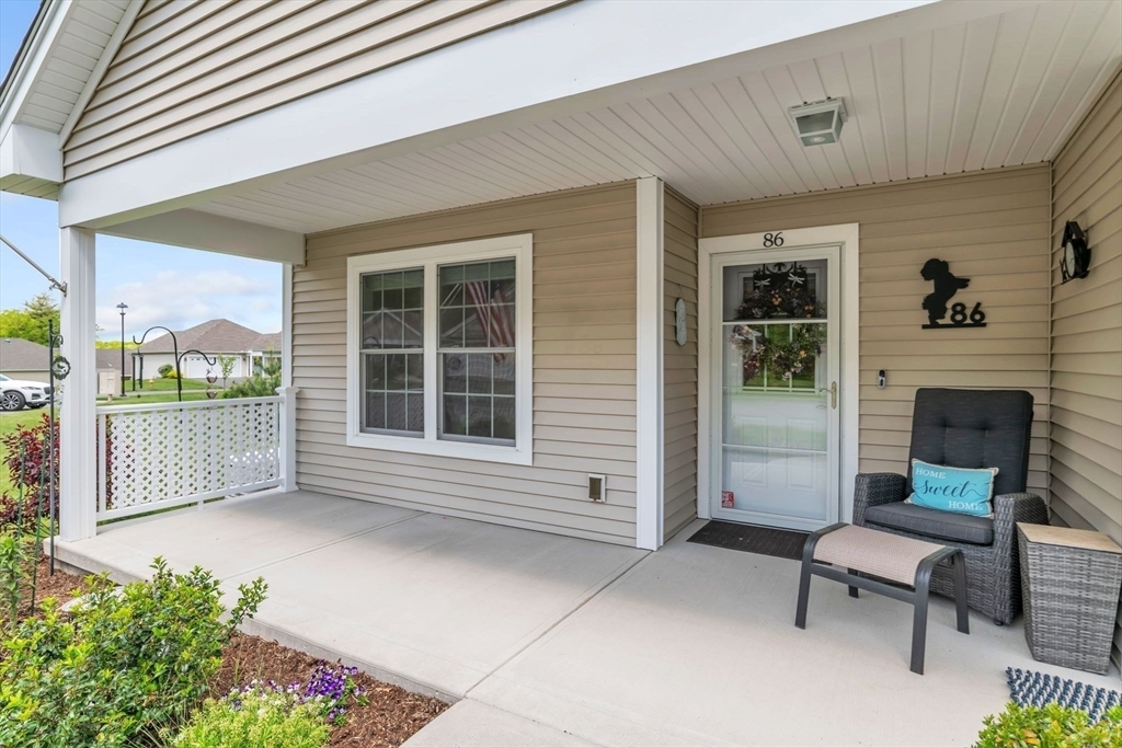 Property Photo: 86 Cherry 86 MA 01095