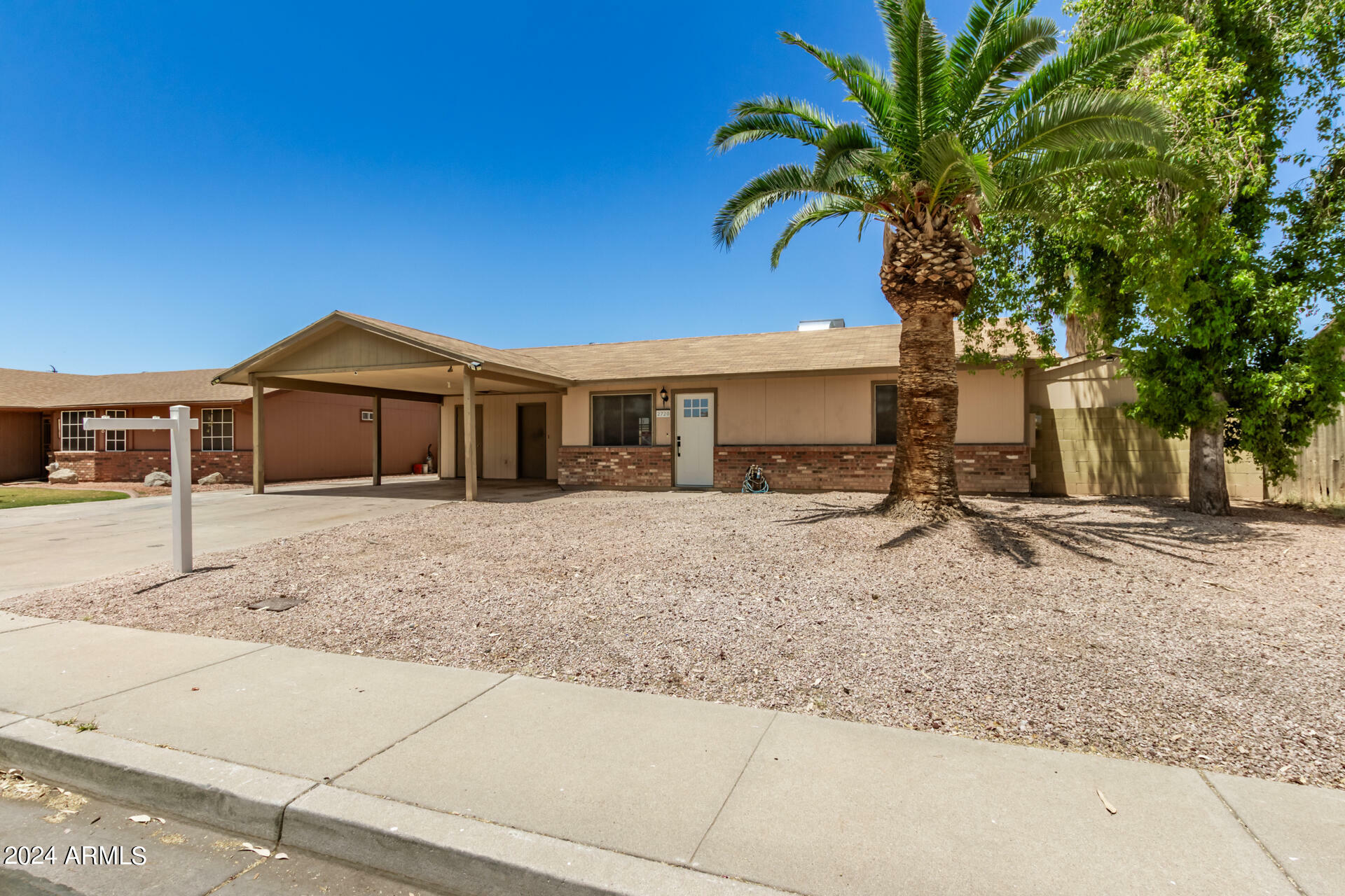 Property Photo:  2720 E Irwin Avenue  AZ 85204 