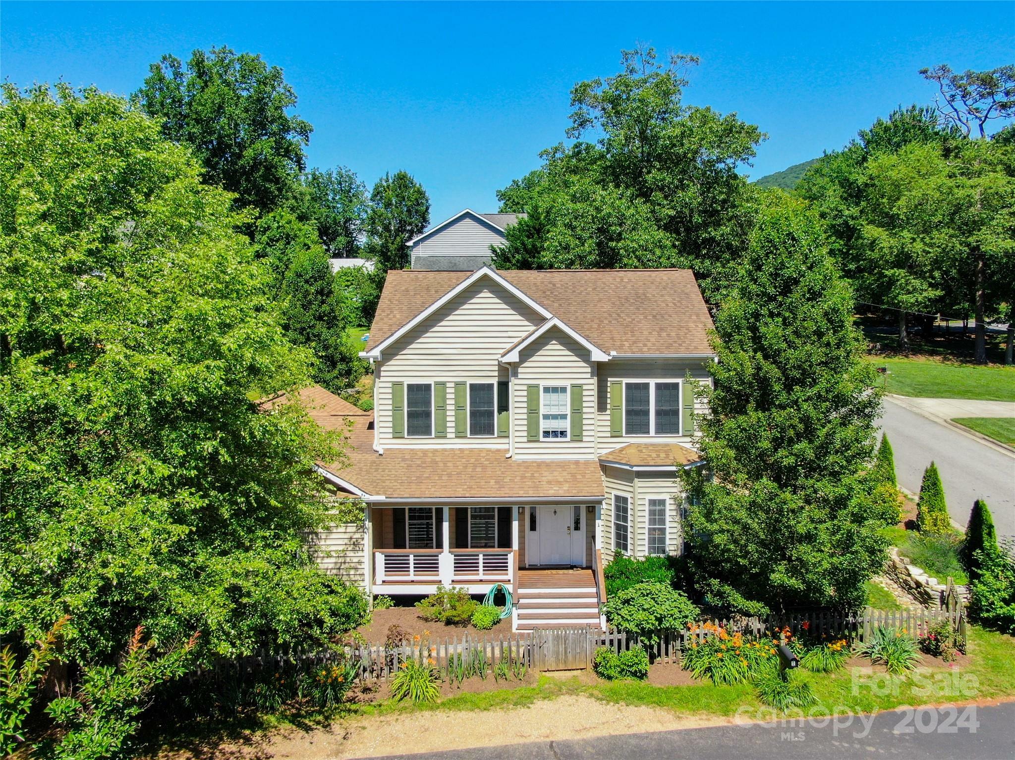 Property Photo: 1 Forest Park Lane NC 28803