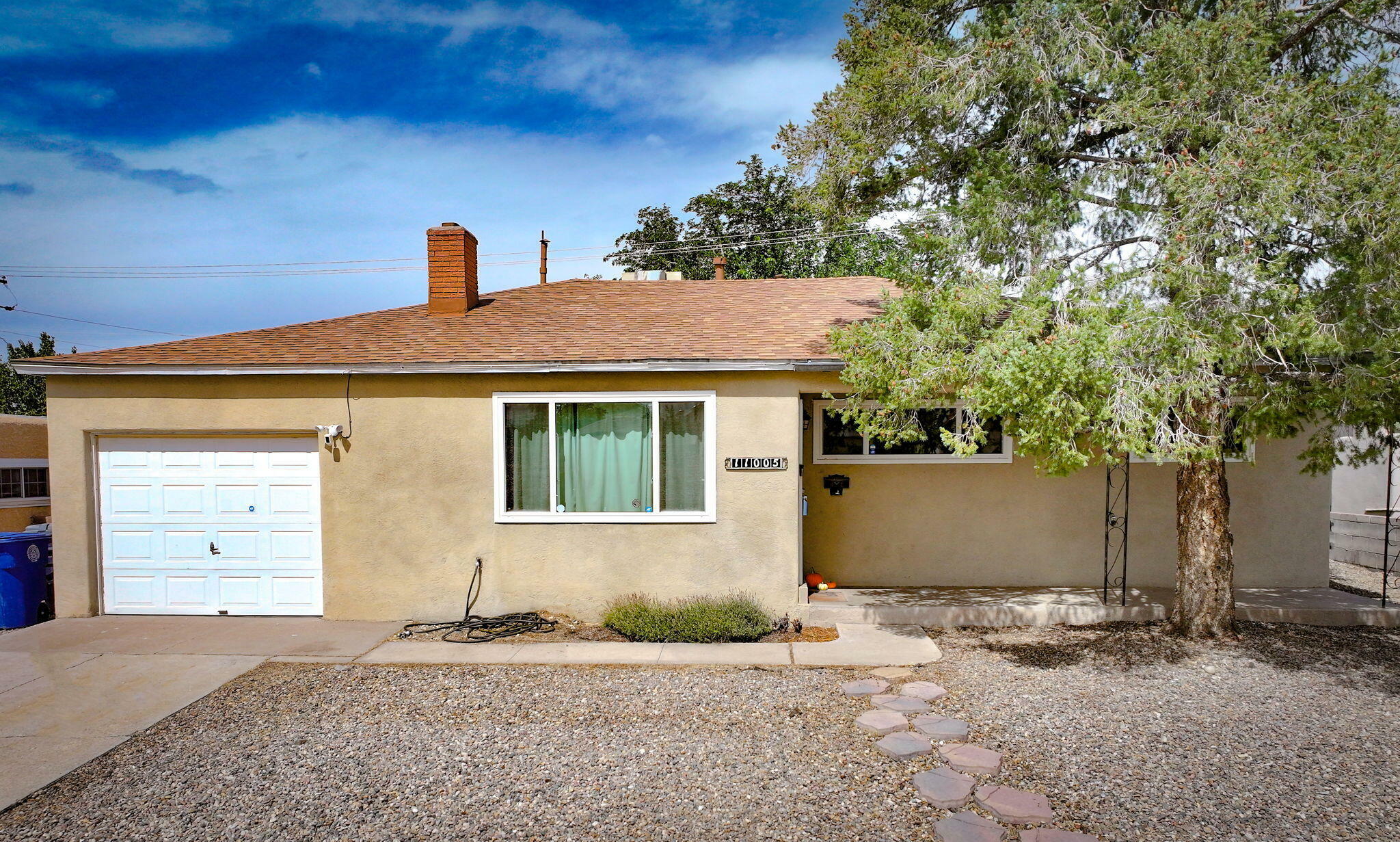 Property Photo:  11005 Apache Avenue NE  NM 87112 